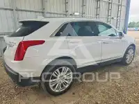 2017 Cadillac XT5 photo