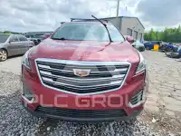 2017 Cadillac XT5 photo