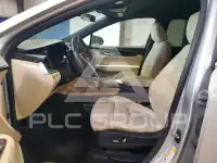 2017 Cadillac XT5 photo