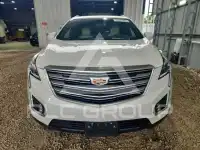 2017 Cadillac XT5 photo