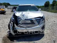 2017 Cadillac XT5 photo