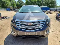 2017 Cadillac XT5 photo