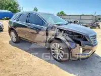 2017 Cadillac XT5 photo