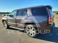 2017 Cadillac ESCALADE фото