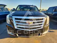 2017 Cadillac ESCALADE фото