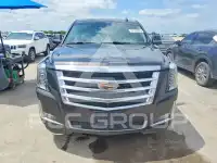 2017 Cadillac ESCALADE photo