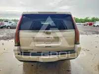2017 Cadillac ESCALADE фото