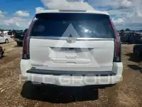 2017 Cadillac ESCALADE фото