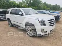 2017 Cadillac ESCALADE фото