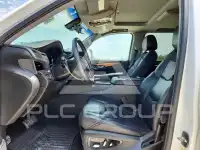 2017 Cadillac ESCALADE фото