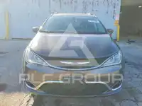 2017 Chrysler PACIFICA фото