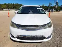 2017 Chrysler PACIFICA photo
