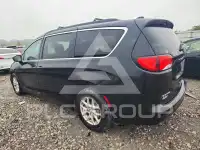 2017 Chrysler PACIFICA photo