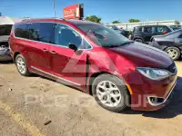 2017 Chrysler PACIFICA фото