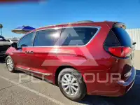 2017 Chrysler PACIFICA photo