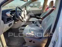 2017 Chrysler PACIFICA фото