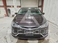2017 Chrysler PACIFICA photo