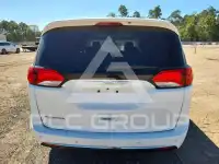 2017 Chrysler PACIFICA photo