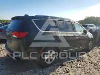 2017 Chrysler PACIFICA photo