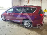 2017 Chrysler PACIFICA photo