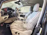 2017 Chrysler PACIFICA photo