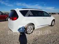 2017 Chrysler PACIFICA фото