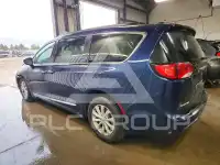 2017 Chrysler PACIFICA фото