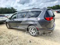 2017 Chrysler PACIFICA photo