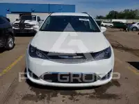 2017 Chrysler PACIFICA фото