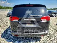 2017 Chrysler PACIFICA photo