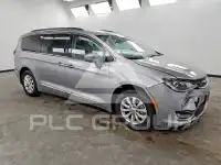 2017 Chrysler PACIFICA photo