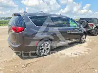 2017 Chrysler PACIFICA фото