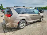 2017 Chrysler PACIFICA фото
