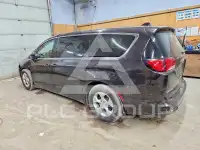 2017 Chrysler PACIFICA фото