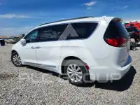 2017 Chrysler PACIFICA фото