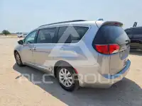 2017 Chrysler PACIFICA photo