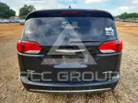 2017 Chrysler PACIFICA photo