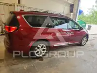 2017 Chrysler PACIFICA photo