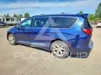 2017 Chrysler PACIFICA фото