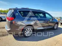 2017 Chrysler PACIFICA фото