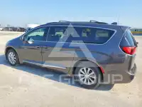 2017 Chrysler PACIFICA фото