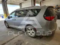 2017 Chrysler PACIFICA фото