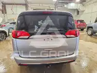 2017 Chrysler PACIFICA фото