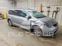 2017 Chrysler PACIFICA фото