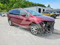 2017 Chrysler PACIFICA photo