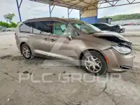 2017 Chrysler PACIFICA фото