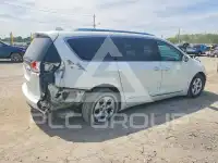 2017 Chrysler PACIFICA фото