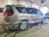 2017 Chrysler PACIFICA photo