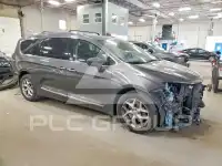 2017 Chrysler PACIFICA фото