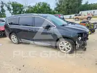 2017 Chrysler PACIFICA фото
